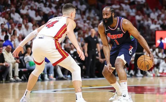 火箭再负湖人，遭遇六连败的简单介绍