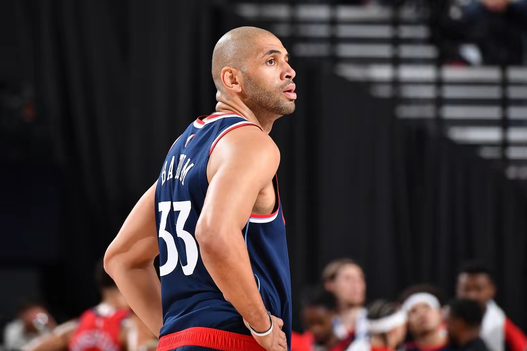 快船队险胜湖人，莱昂纳德独得分