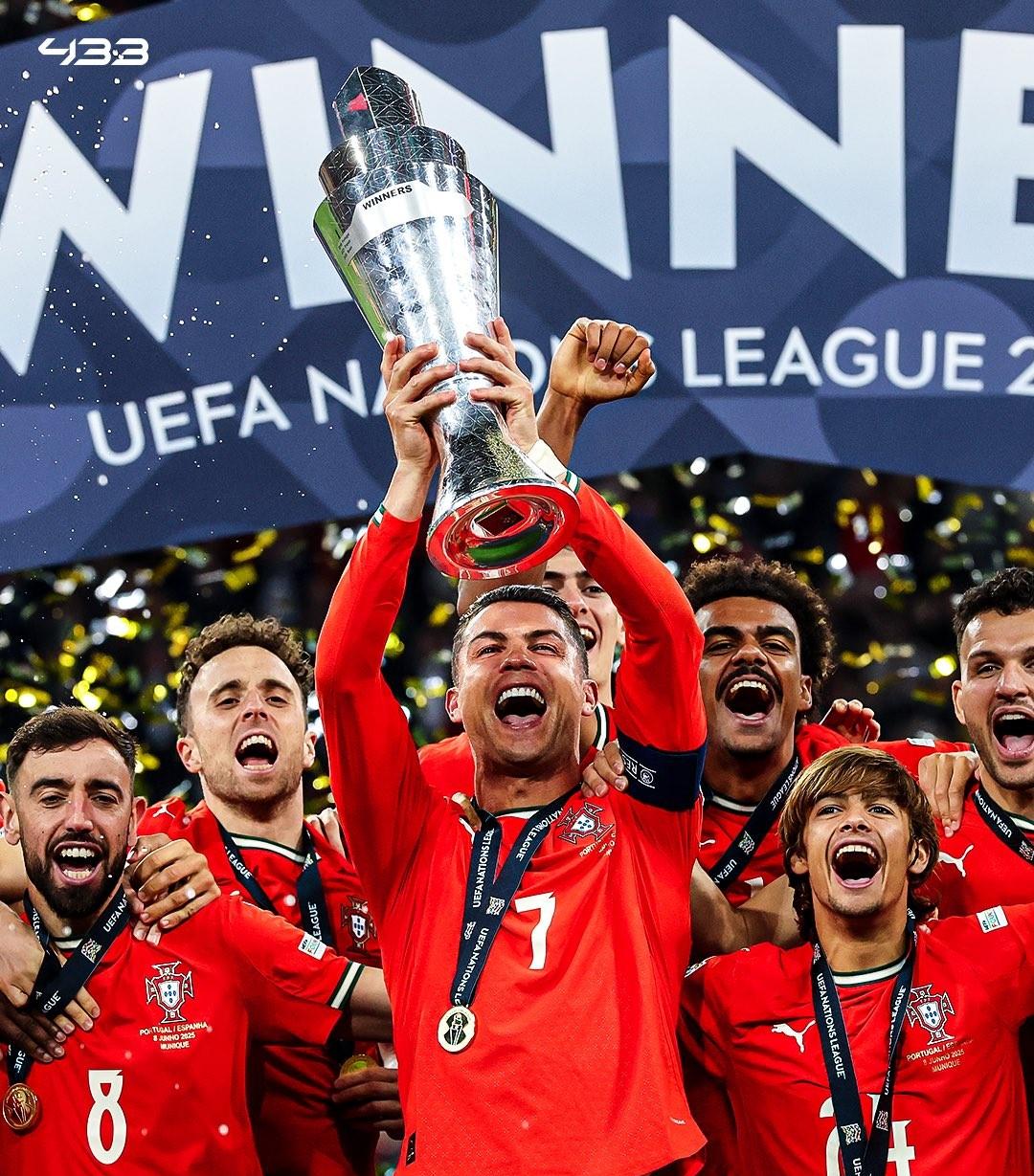 包含利物浦取胜以礼欧国联欧冠三冠的词条